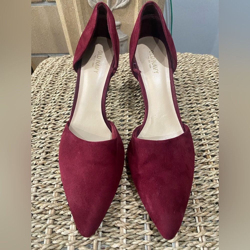 Old navy burgundy heels